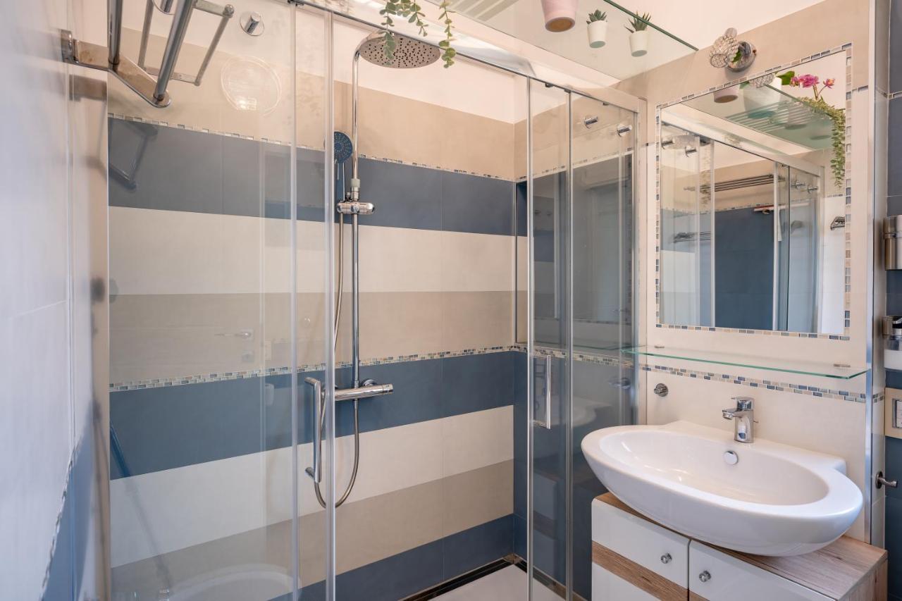 Kalbia Apartment Or Rooms Renovated, Functional, Intimate And More Cagliari Esterno foto