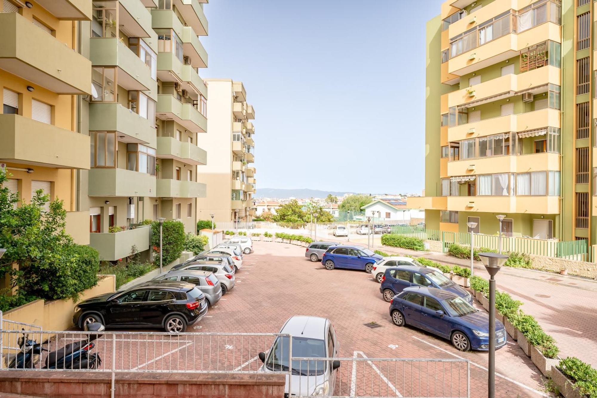 Kalbia Apartment Or Rooms Renovated, Functional, Intimate And More Cagliari Esterno foto